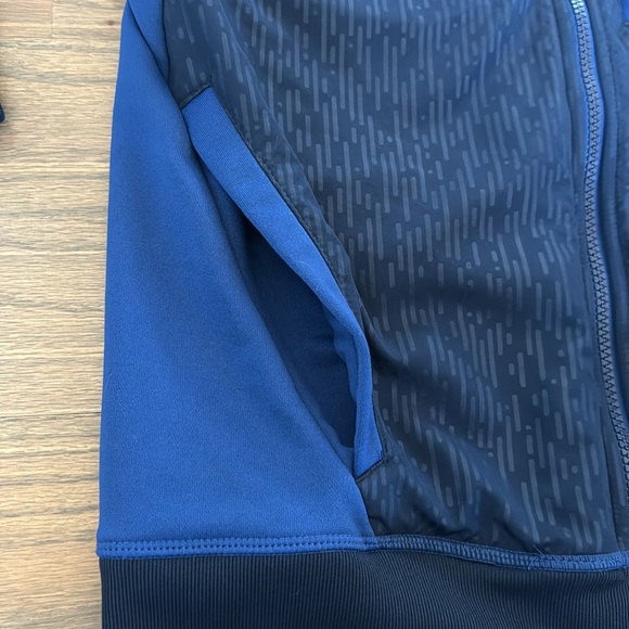 Men’s Adidas Jacket - Picture 5 of 5